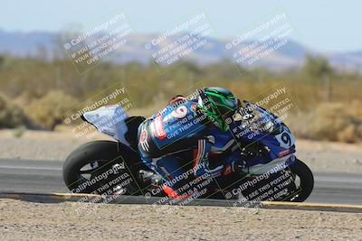 media/Mar-23-2025-CVMA (Sun) [[674f32b282]]/Race 17-Formula Middleweight (HOLESHOT)/